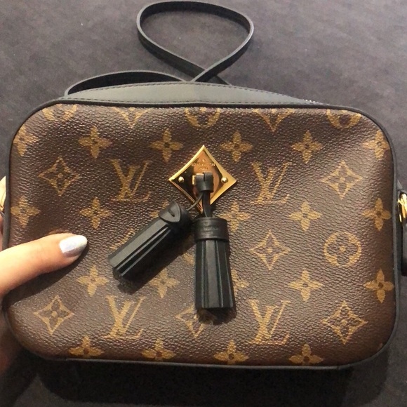 louis vuitton saintonge bag price